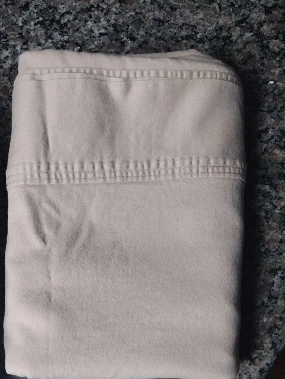 100% cotton Medium Beige Sheet set of 1 flat & 1 fitted sheet heavy weight QUEEN